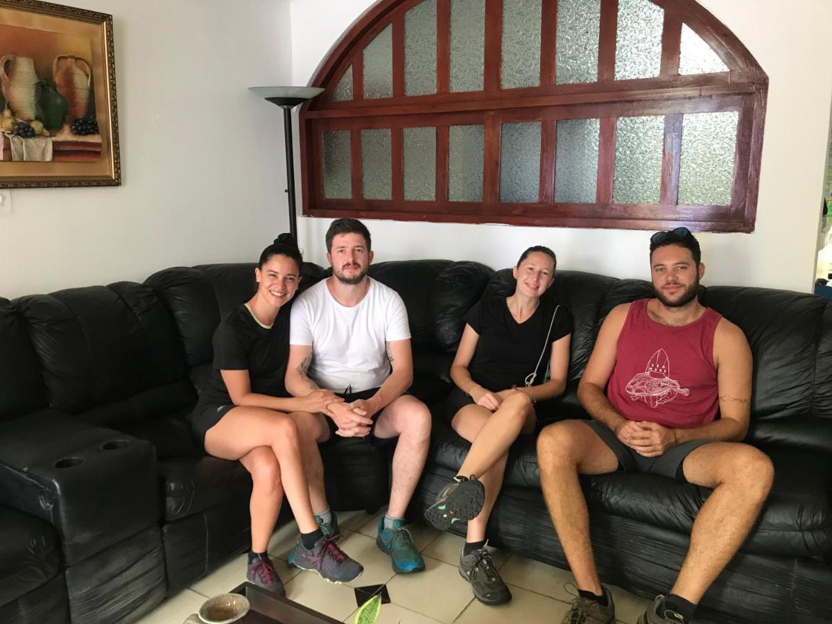 El Callejon Guest House Леон Екстер'єр фото