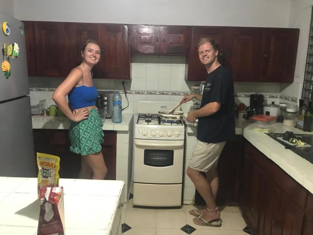 El Callejon Guest House Леон Екстер'єр фото