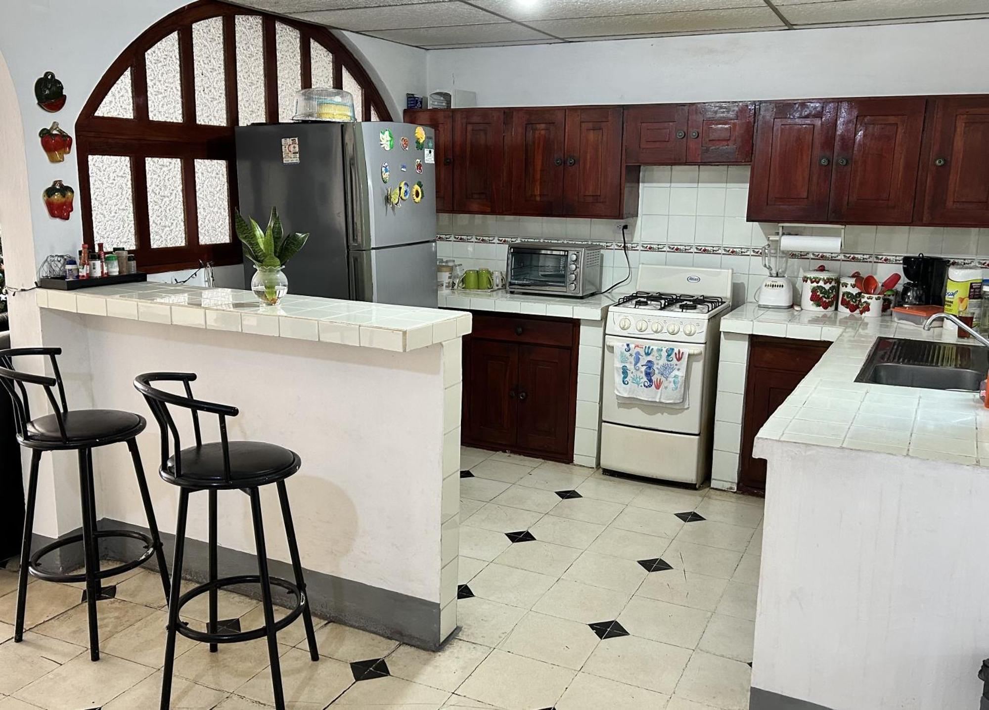El Callejon Guest House Леон Екстер'єр фото