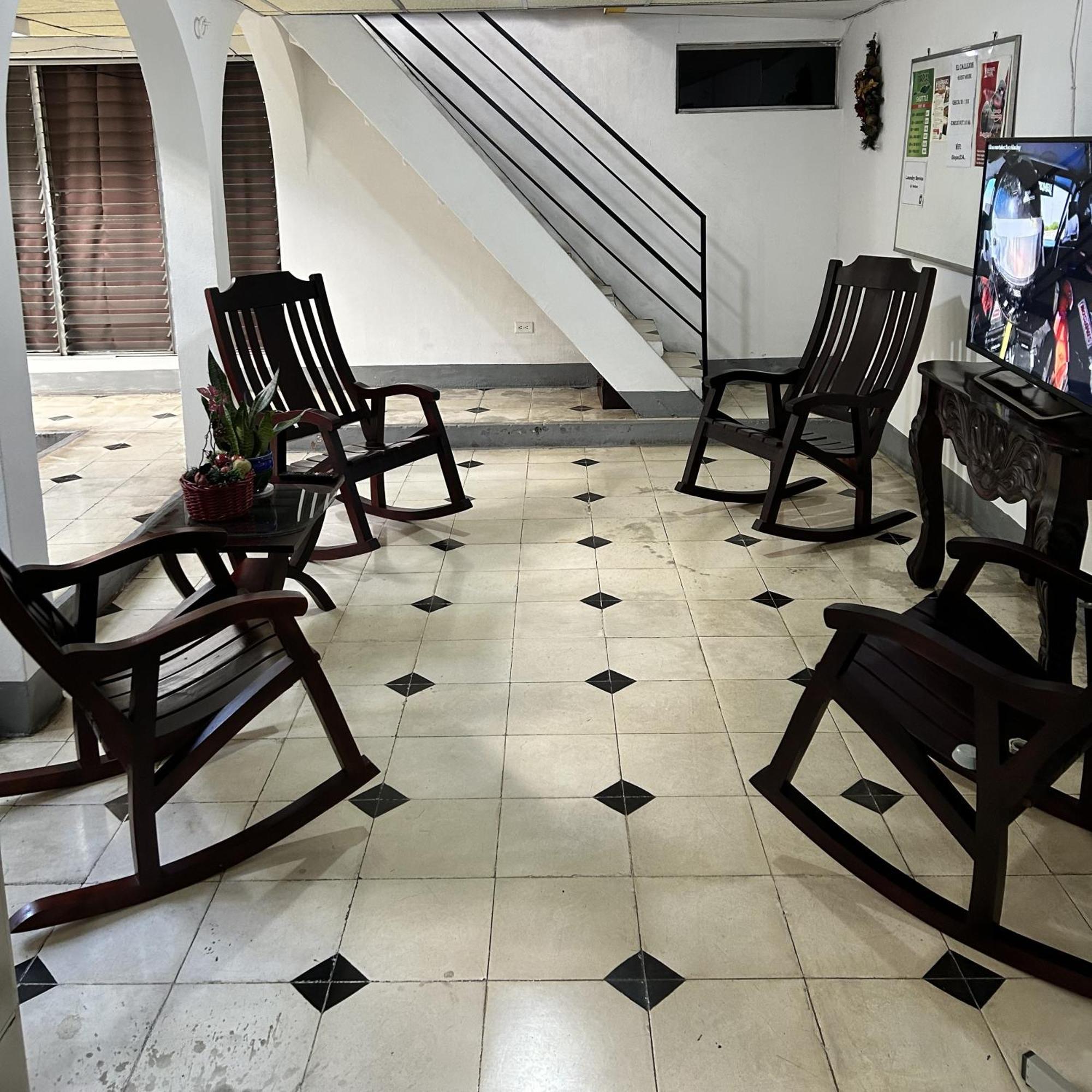 El Callejon Guest House Леон Екстер'єр фото