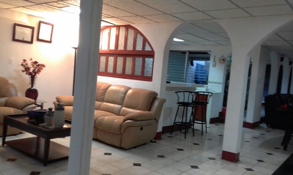 El Callejon Guest House Леон Екстер'єр фото